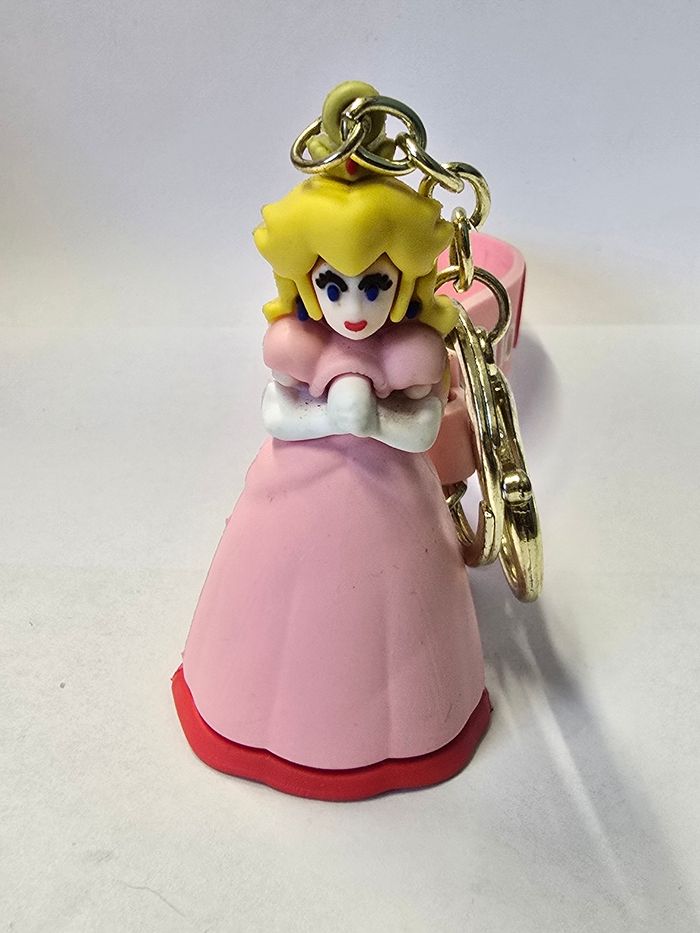 Porte clés Princesse Peach - photo numéro 3