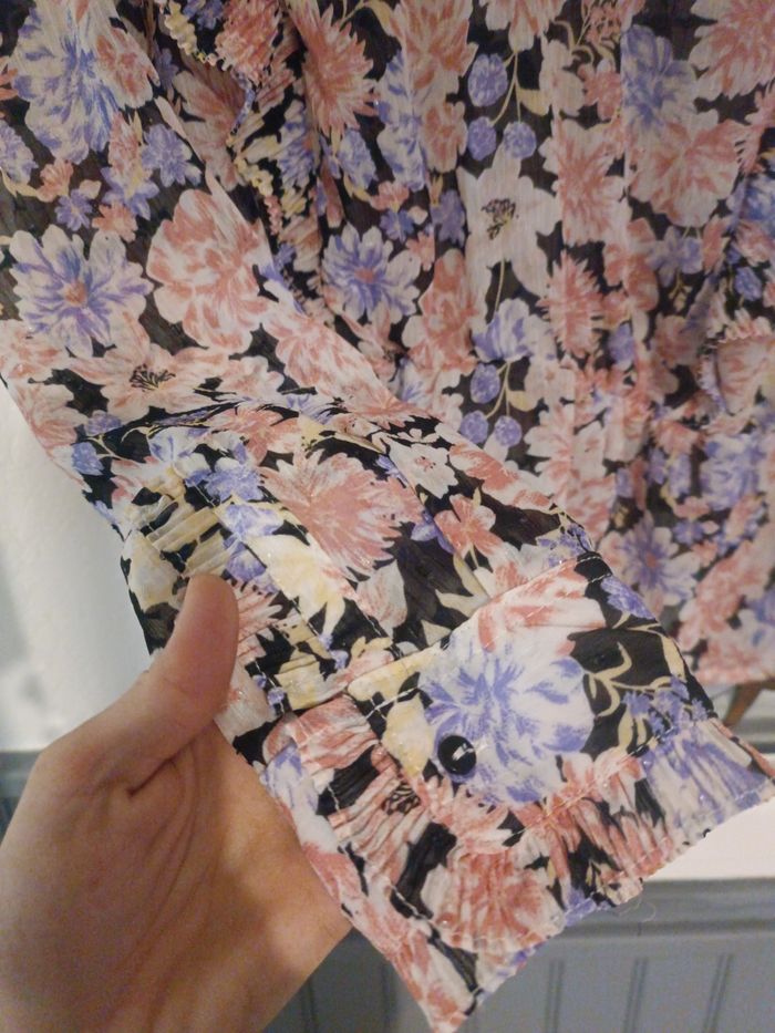 Chemisier fleurie neuf - photo numéro 9
