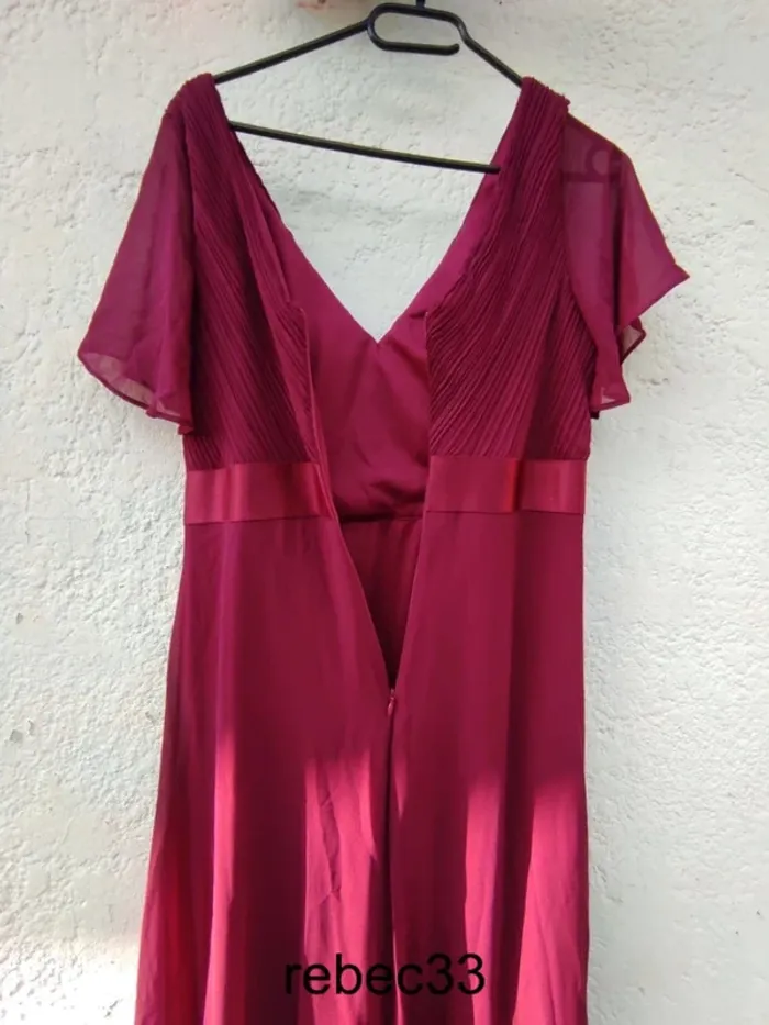 Robe de cérémonie en double V rouge bordeaux taille M - photo numéro 4