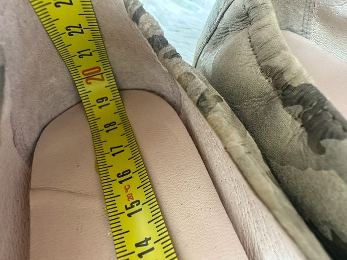 Paire de slipper Unisa taille 31 - photo numéro 4