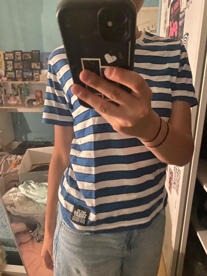 t shirt rayé bleu et blanc - photo numéro 2