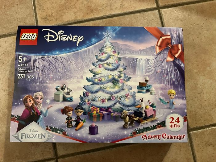 Calendrier de l’Avent lego Disney la reine des neiges Neuf