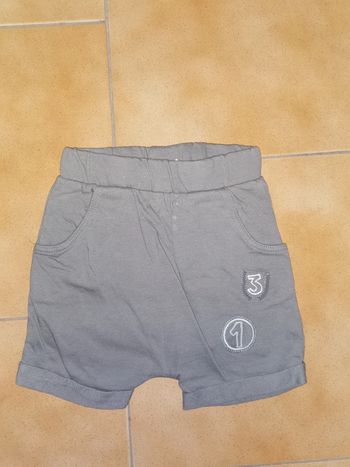 Short gris 9mois