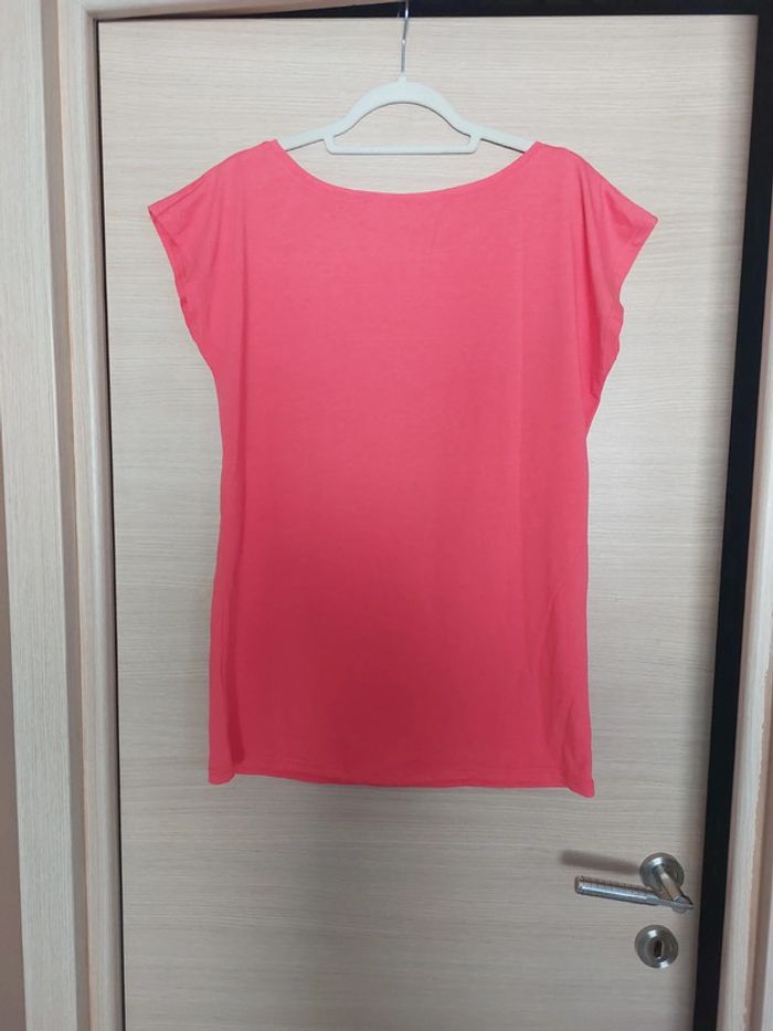 Tee-shirt rose fushia avec brillant - photo numéro 3