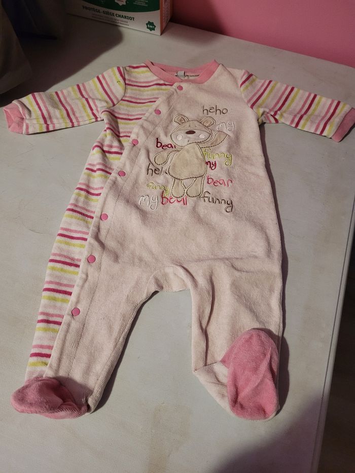 4 pyjamas fille 6 mois - photo numéro 3