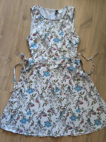 Robe été fleurie ouverture côté