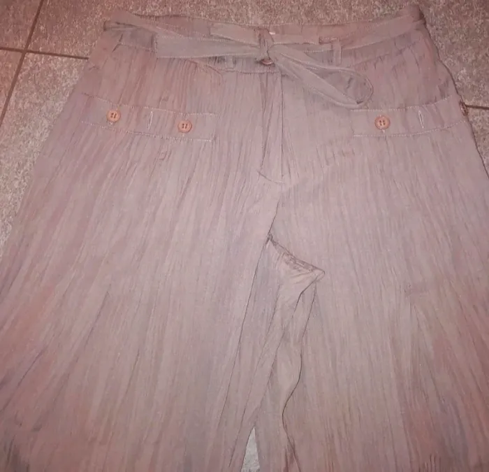 Pantacourt fluide femme S 36 NEUF - photo numéro 2