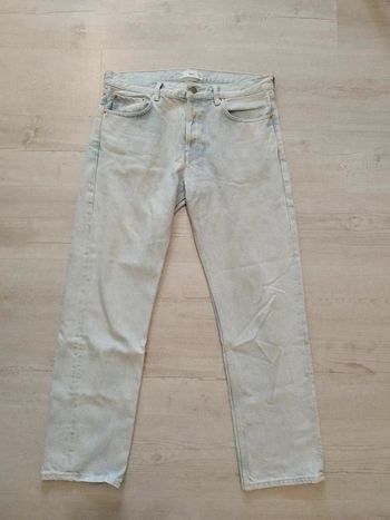 Trés joli jean Mango taille 42 neuf