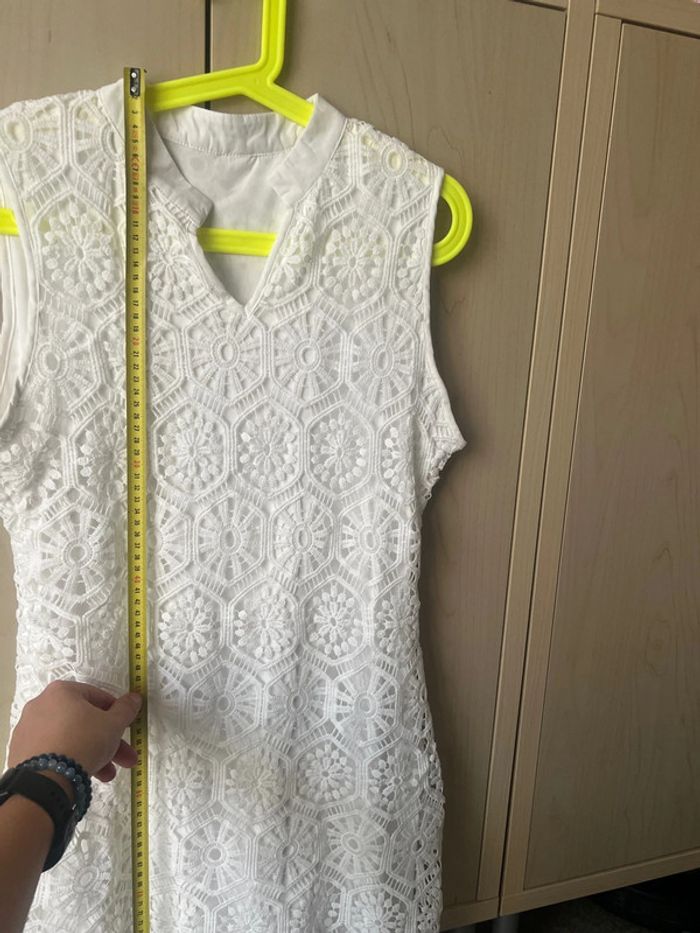 Très jolie robe blanche en dentelle / macramé - photo numéro 6