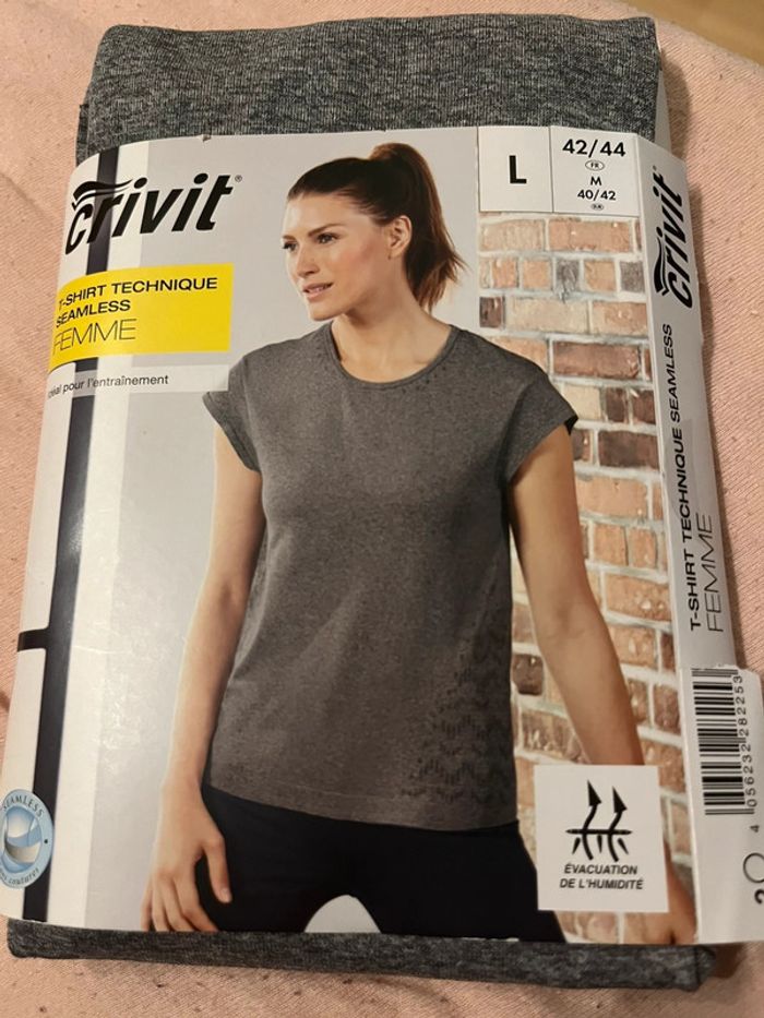 T shirt sport L Crivit