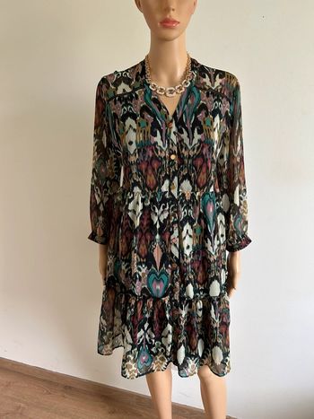 Robe imprimée avec manches 3/4 Naf Naf taille 40 jamais portée