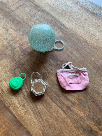 Lot sac pour poupée barbie