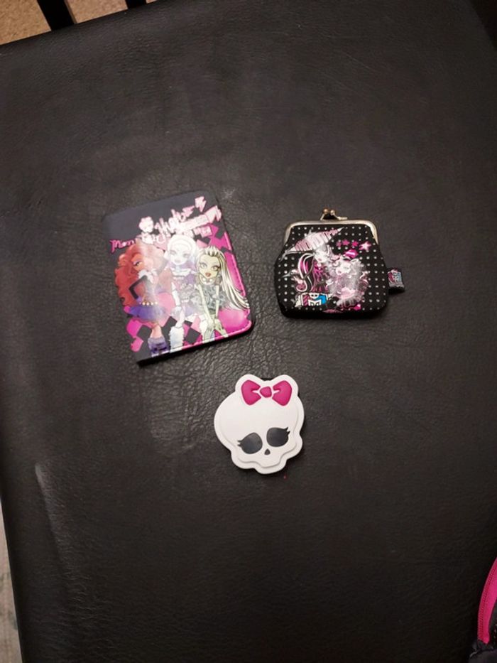 Lot de 8 articles Monster High fille - photo numéro 4