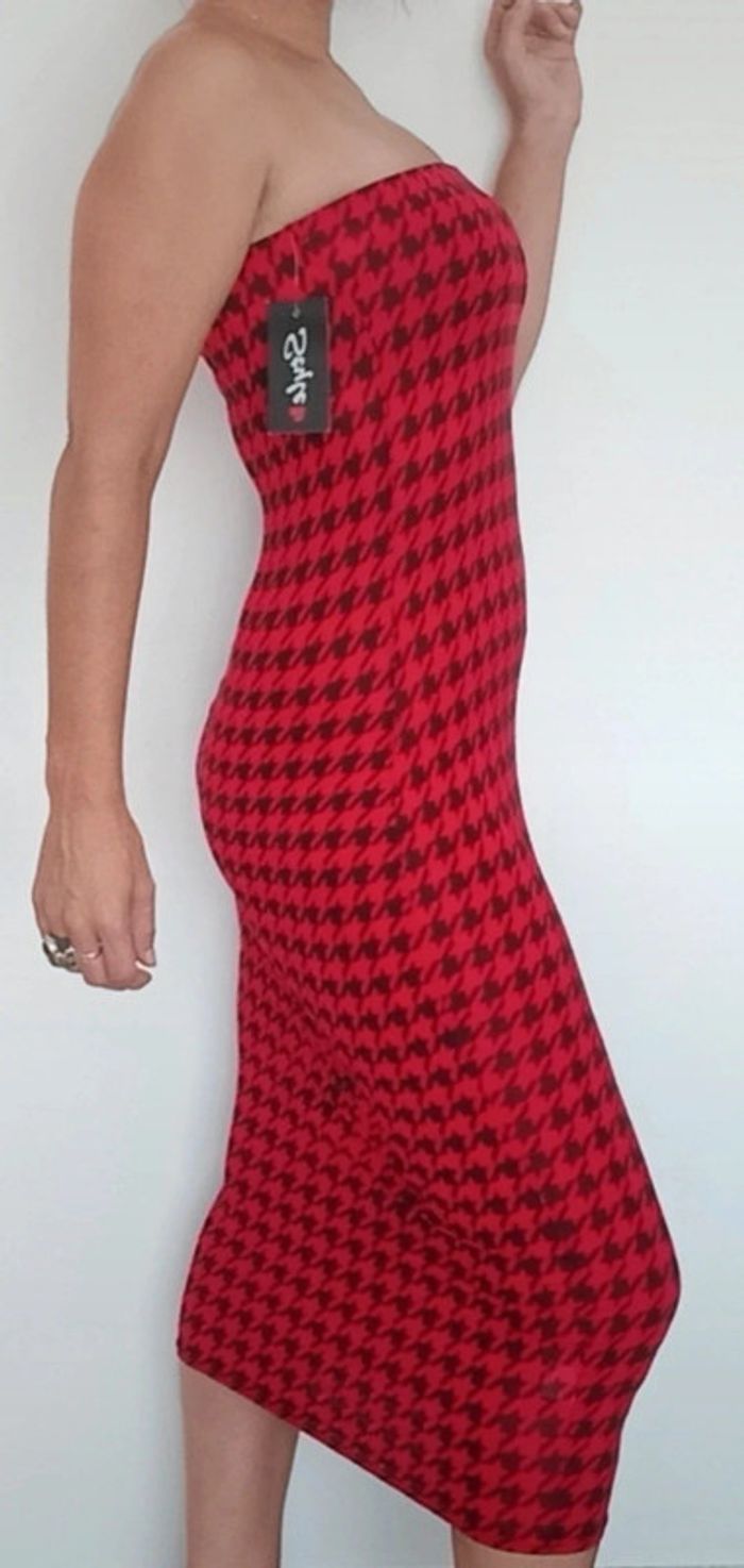 Robe bustier moulante - photo numéro 2