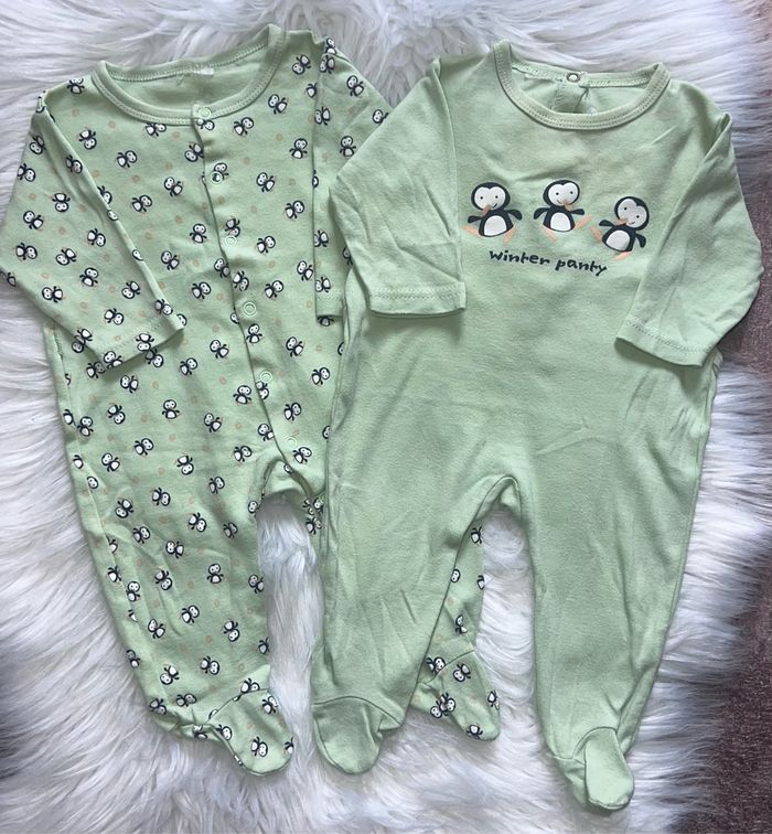 Pyjamas fins 3 mois - photo numéro 2