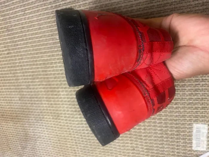 Air Jordan rouge montantes pour pièces ou réparateurs - photo numéro 9