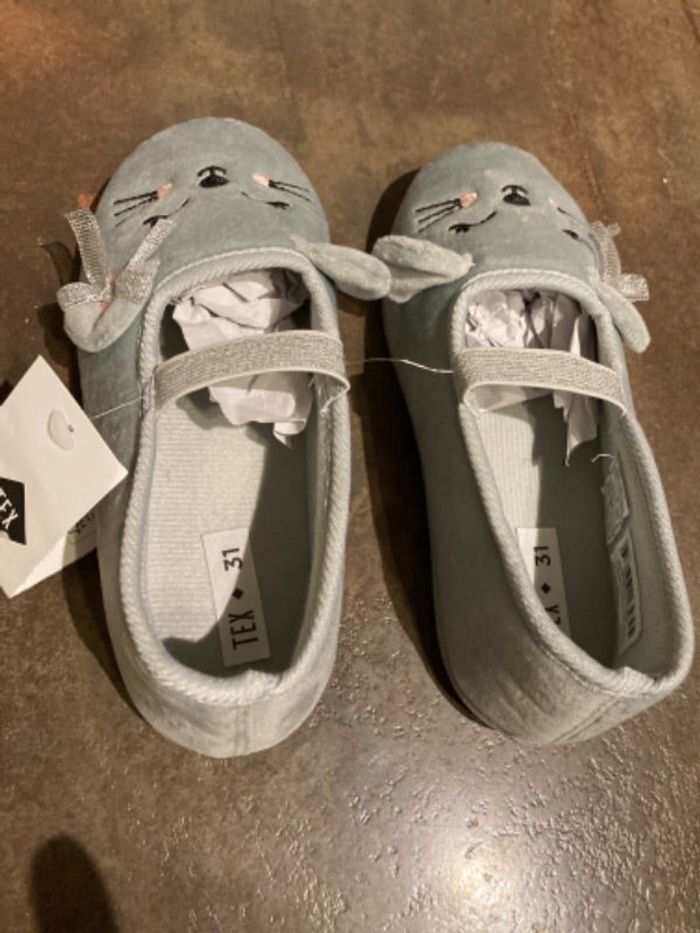 Chaussons ,pantoufles du 31