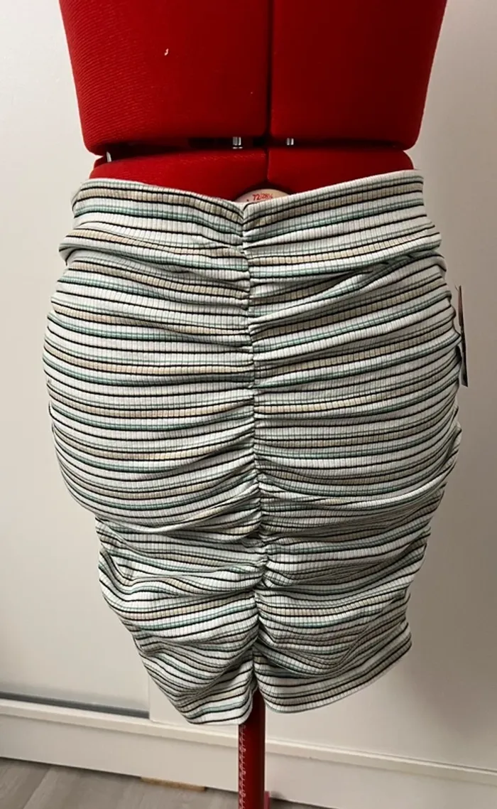 Jupe tube rayée blanc et vert Ardene