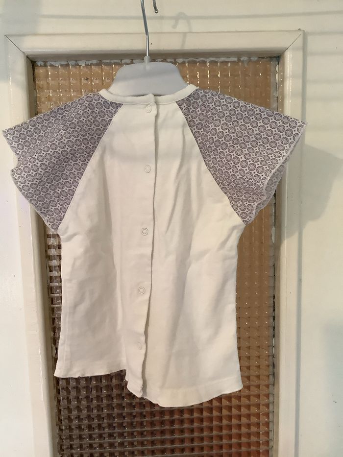 T-shirt MC marque Kiabi taille 12 mois - photo numéro 2