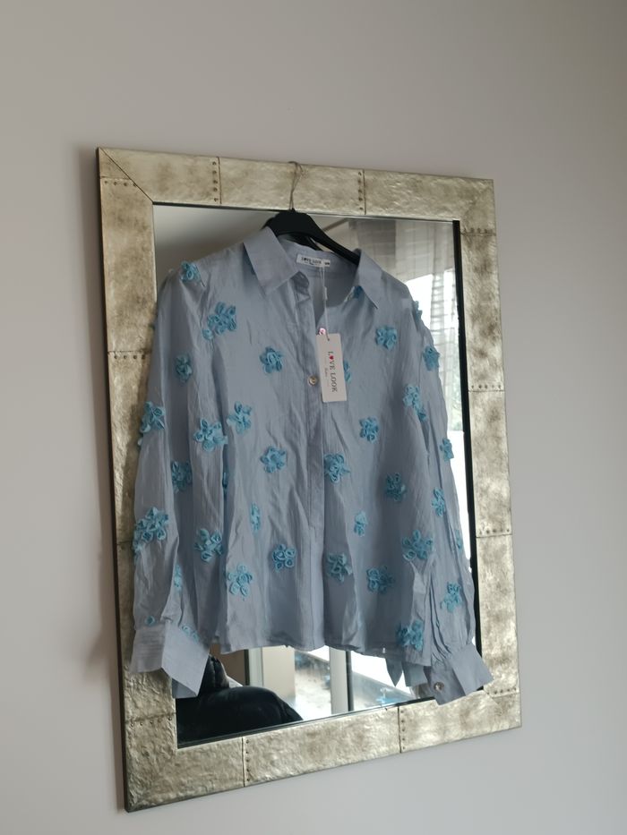 Chemise printanière neuves femme - photo numéro 3