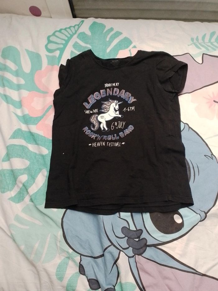 Tee-shirt noir licorne 12ans