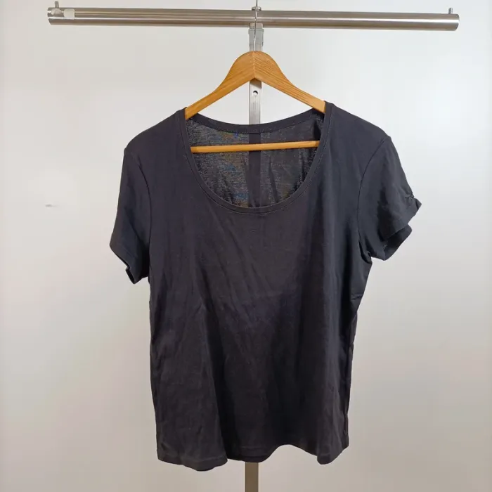 Lot 3 t-shirts femme taille L noir et gris – Superdry, design original, casual lot 08 - photo numéro 3