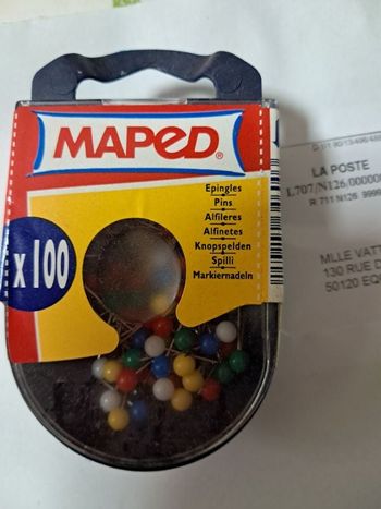 Boire 100 épingles pour tableau liège