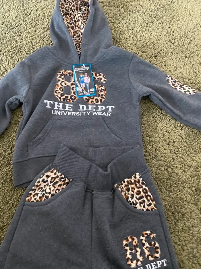 Survêtement garçon 4 neuf avec étiquette ensemble jogging style original - photo numéro 2