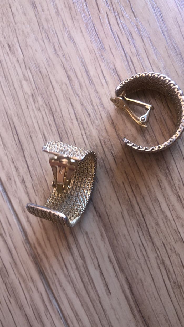 Boucles d’oreilles à clip vintage dorée - photo numéro 4