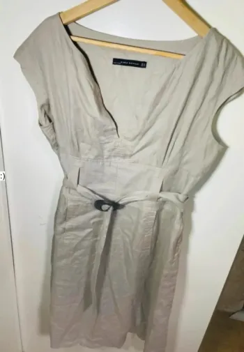 Robe femme en coton taille 42 / Zara