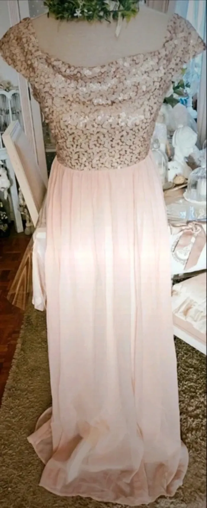 Robe de soirée avec sequins abricot Boohoo Taille 38 Neuve - photo numéro 4