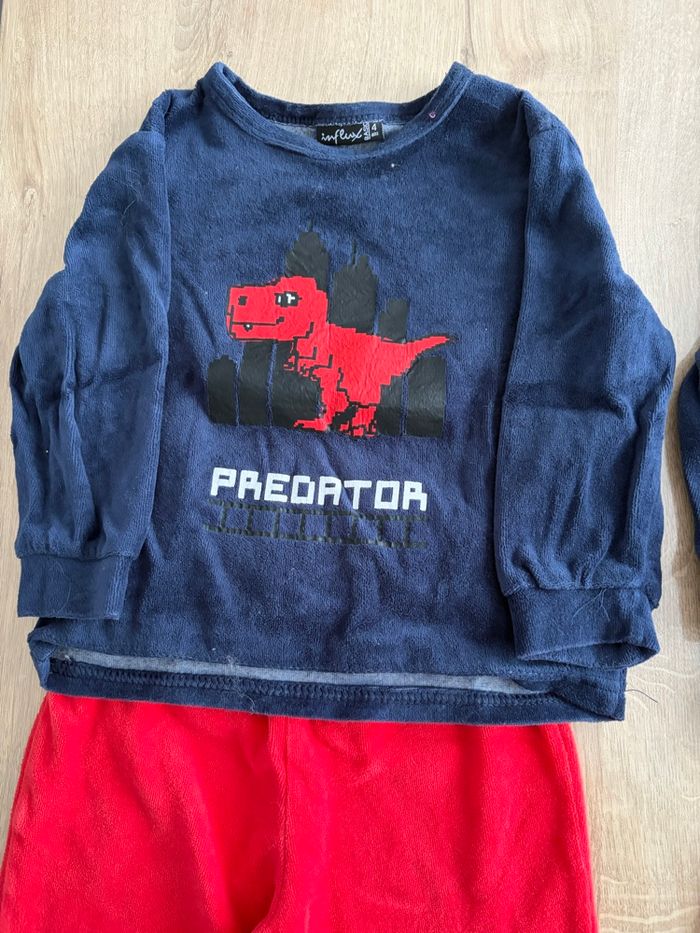 2 pyjamas velours - photo numéro 2