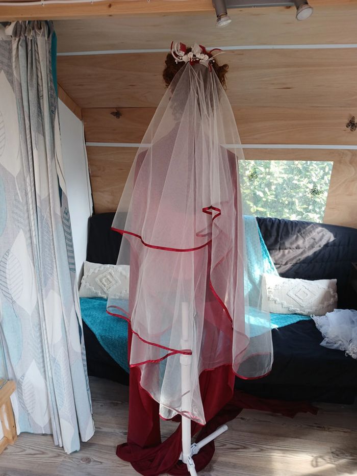 Voile aux mains - photo numéro 3