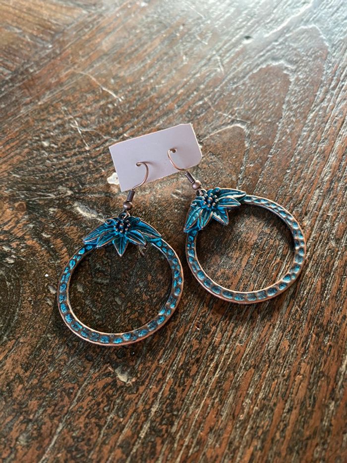 Magnifique boucles d’oreilles avec turquoise et bronze - photo numéro 5