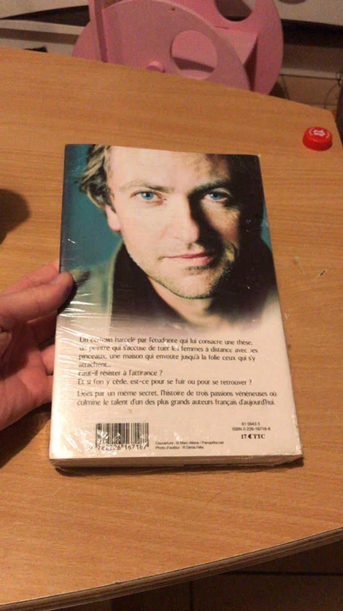 Livre  attirances neuf sous blister de Didier van cauwelaert - photo numéro 2