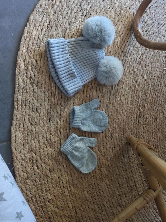 Ensemble bonnet mouffles 12/24 mois