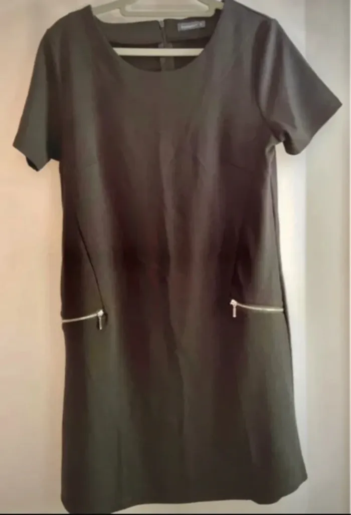Robe noire In Extenso zippée taille 38 – Très bon état - photo numéro 2