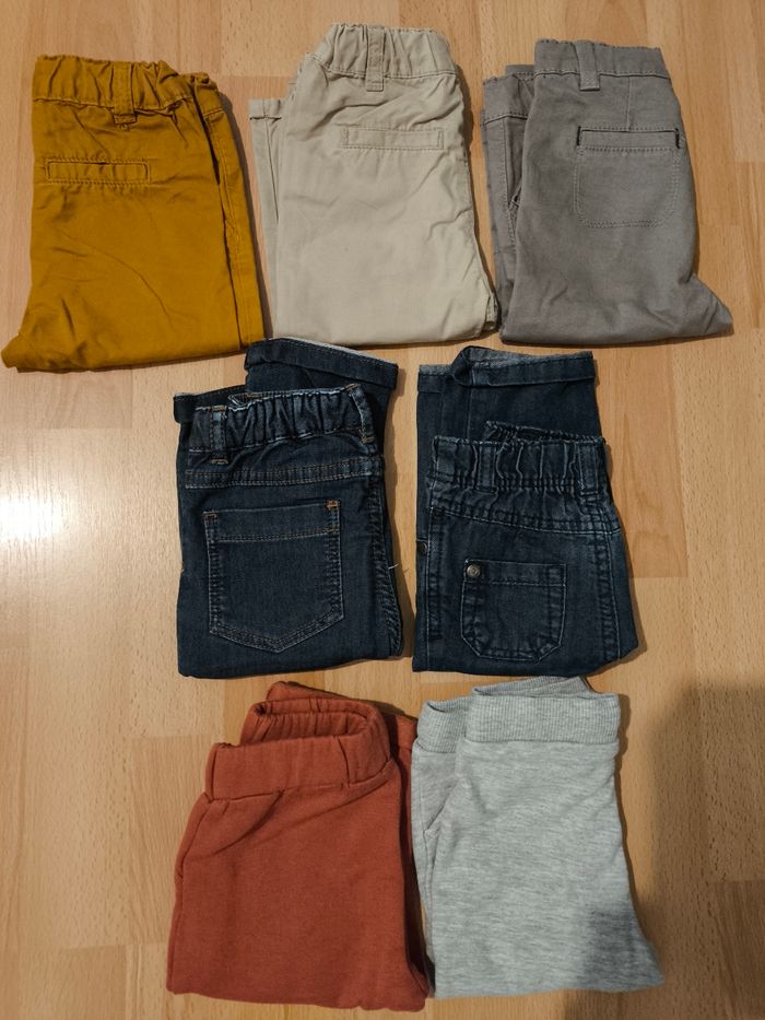 Lot pantalons 12 mois - photo numéro 1