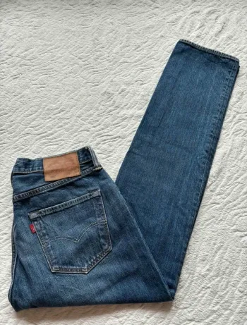 Jean Levi’s 501 bleu coupe straight droite fuselé taille M/40 W40 L32 homme