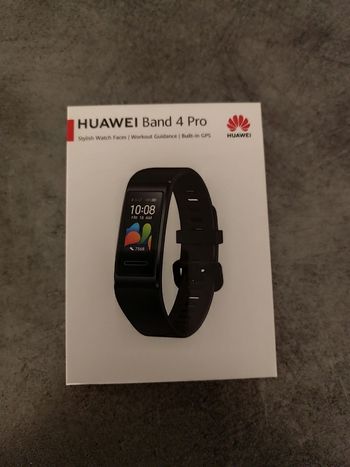 Montre connectée Huawei band 4 pro 