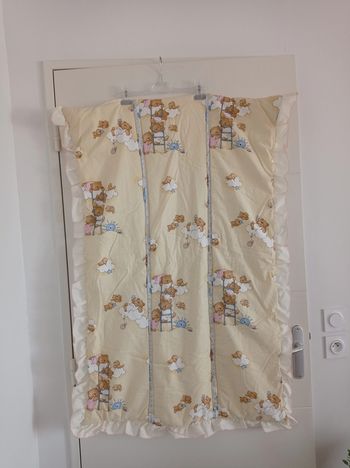 Couverture épaisse chaude ou dessus de lit bébé motif nounours