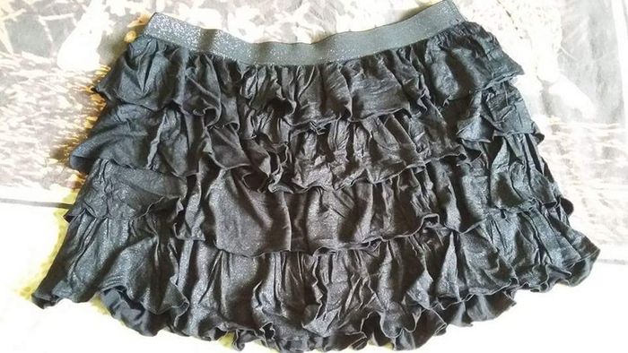 Jupe courte noire à paillettes