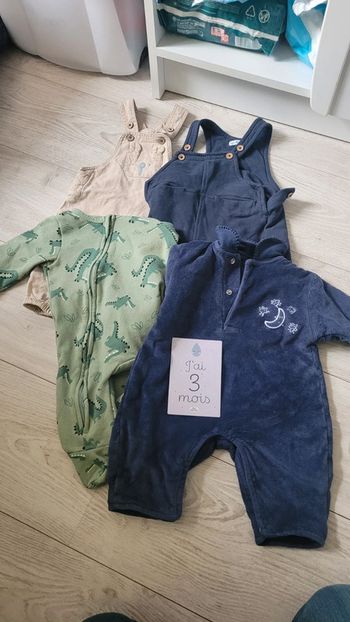 Lot Pyjamas salopettes