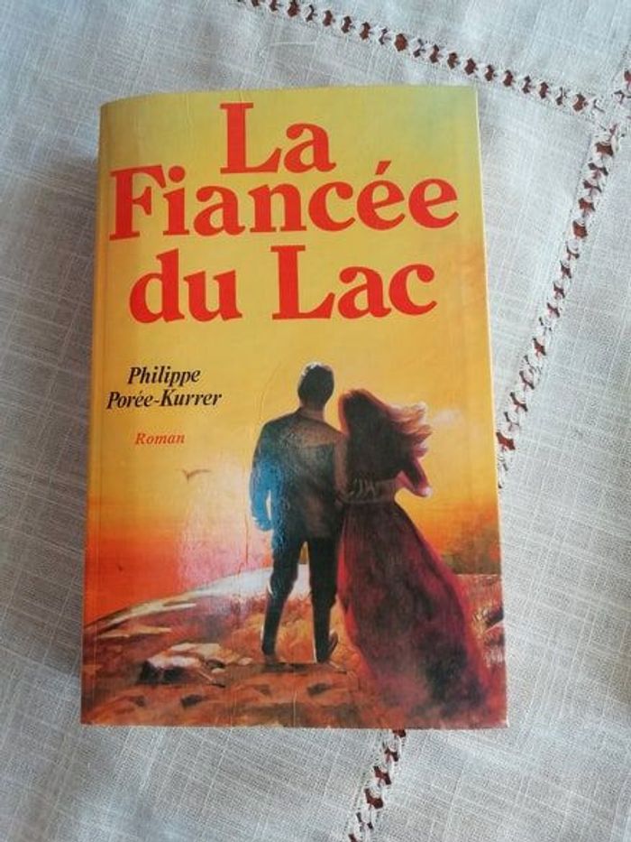 Livre La fiancée du lac