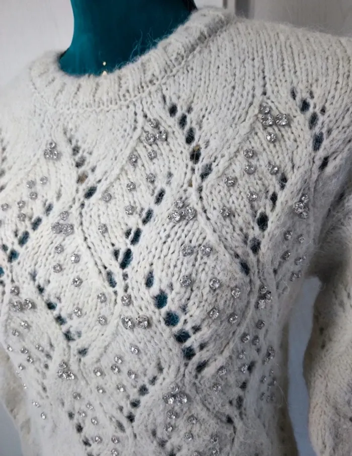 Pull hiver avec strass - photo numéro 2