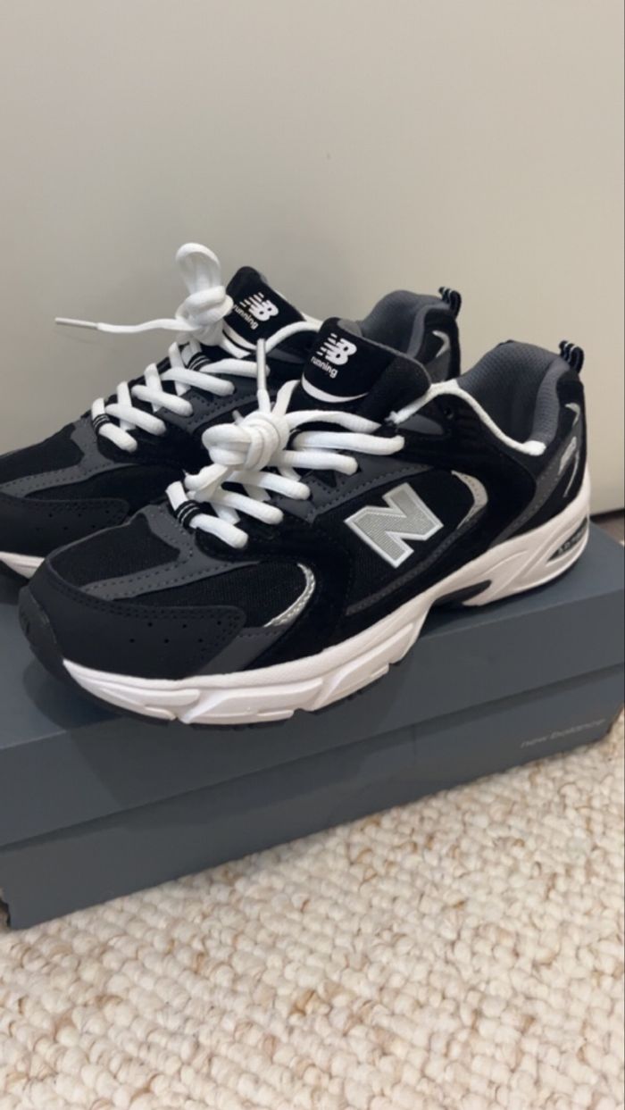 New balance BLack neuve taille 39,5 - photo numéro 5