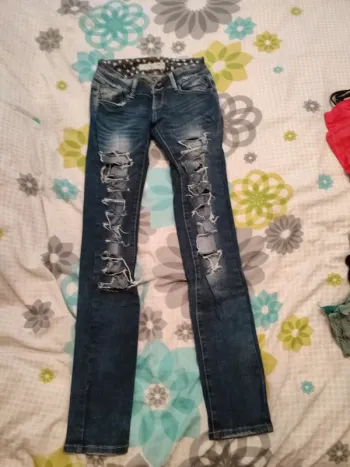 Jean Cindy.H 36
