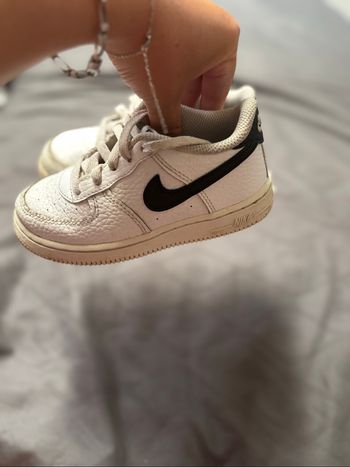 Basket Nike air force one pointure 26