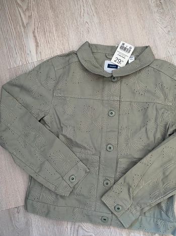 Veste légère Okaidi kaki taille 10 ans Broderies anglaises Neuve