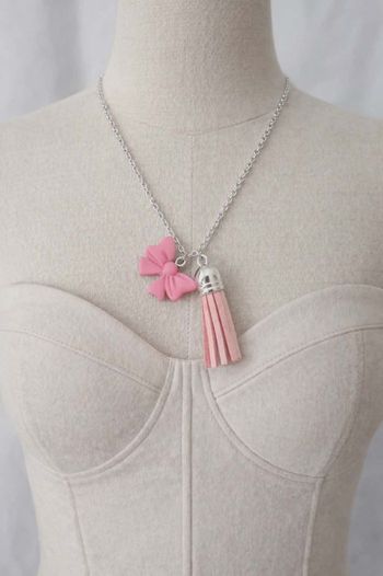 Collier pendentif fantaisie